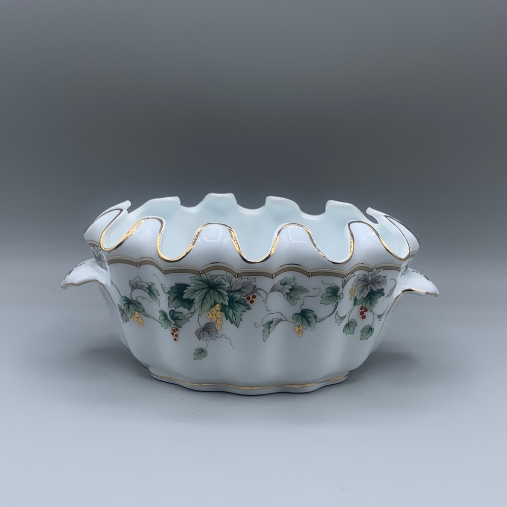 Burton & Burton Porcelain Oval Ruffled Bowl Grape Vine Motif Gold Gilding Trim